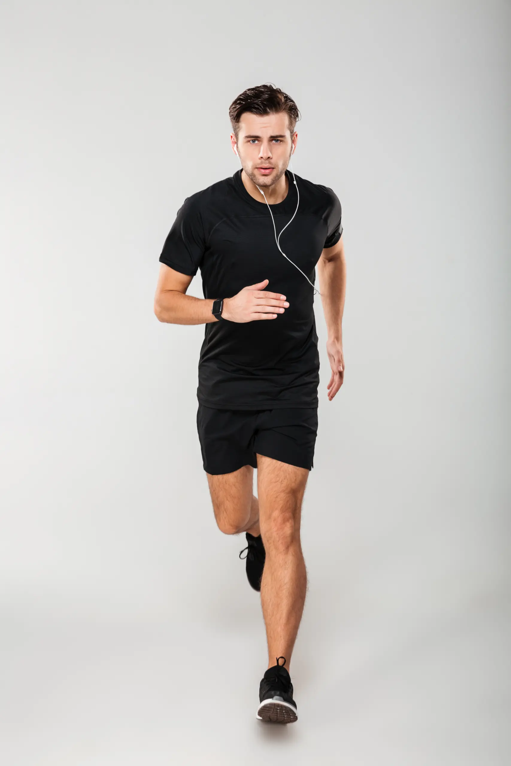 Runner in seamless performance apparel